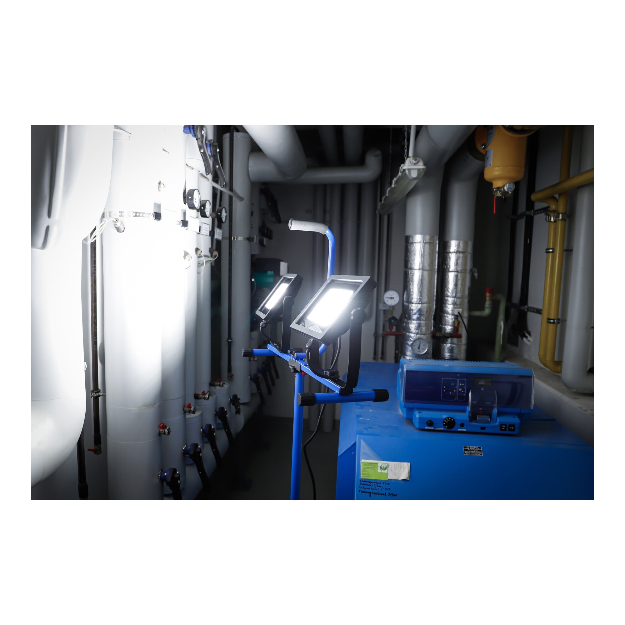 BGS Duo-SMD-LED-Arbeits-Strahler mit Stativ 2 x 70 W