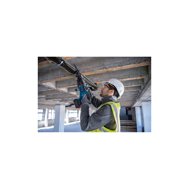 Bosch Akku-Säbelsäge GSA 18V-28 mit L-BOXX