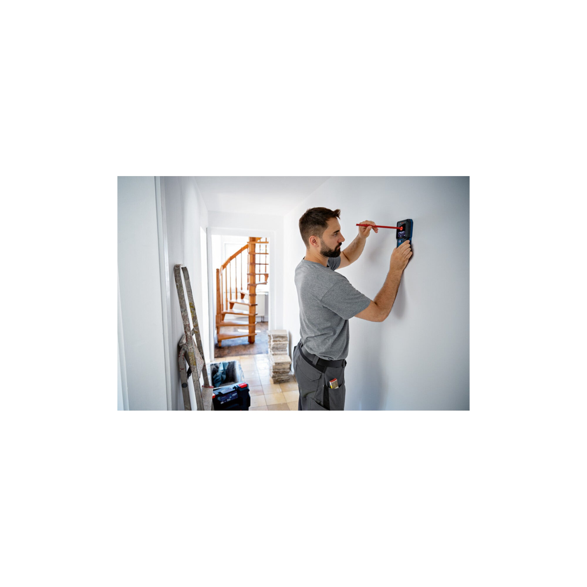 Bosch Ortungsgerät GMS 120-27 mit Tasche; 2 x 1,5 V LR6-Batterie (AA)