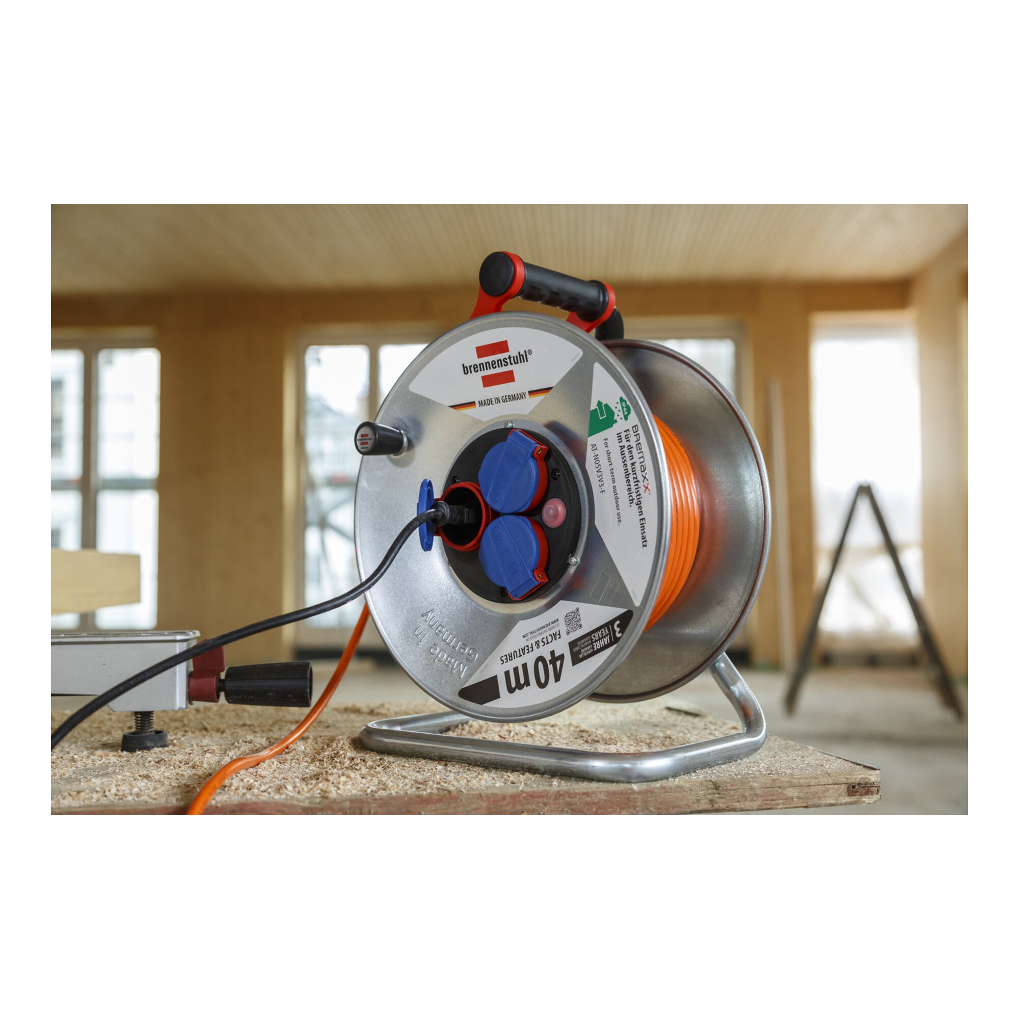 Brennenstuhl Garant S IP44 Kabeltrommel, 40m Kabel in orange