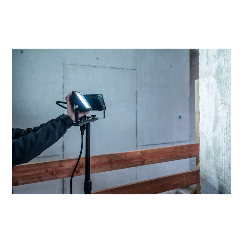 Brennenstuhl LED Stativstrahler JARO 6060 T (2x20W, 4800lm, 6500K, IP65, LED