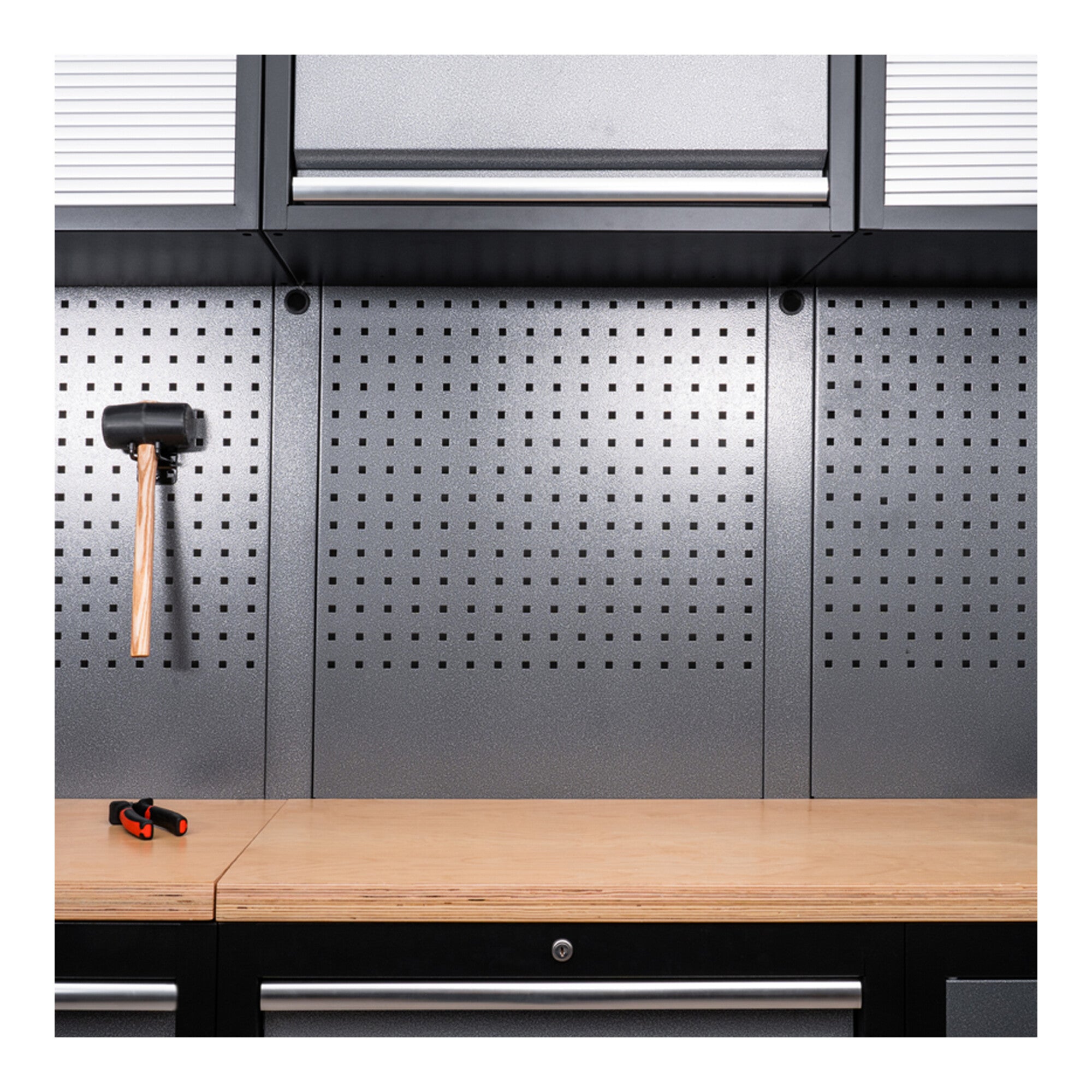 STIER Werkstatteinrichtung Basic 3-teilig mit Lochwand und Multiplex-Arbeitsplatte BxTxH 2275x460x2000mm